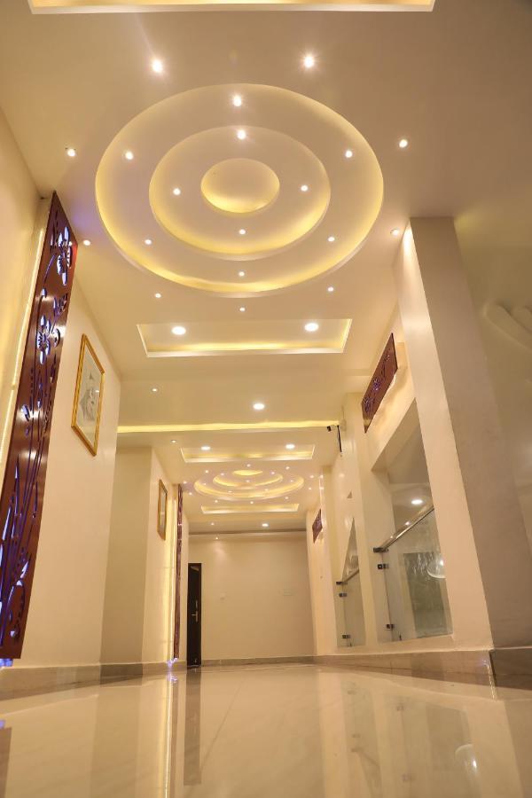 Bina-Etawa Hotel Shri Siddhivinayak מראה חיצוני תמונה