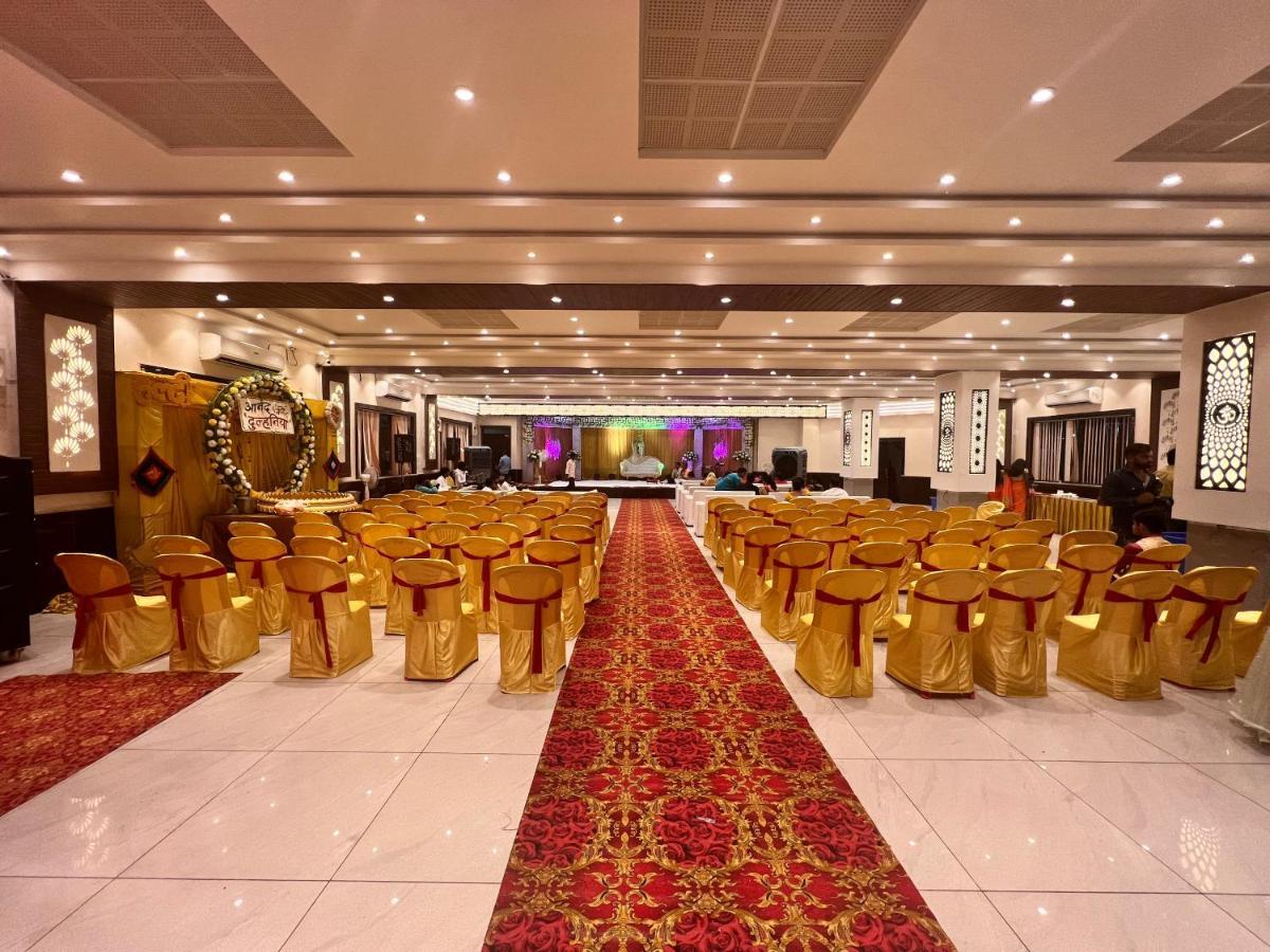 Bina-Etawa Hotel Shri Siddhivinayak מראה חיצוני תמונה